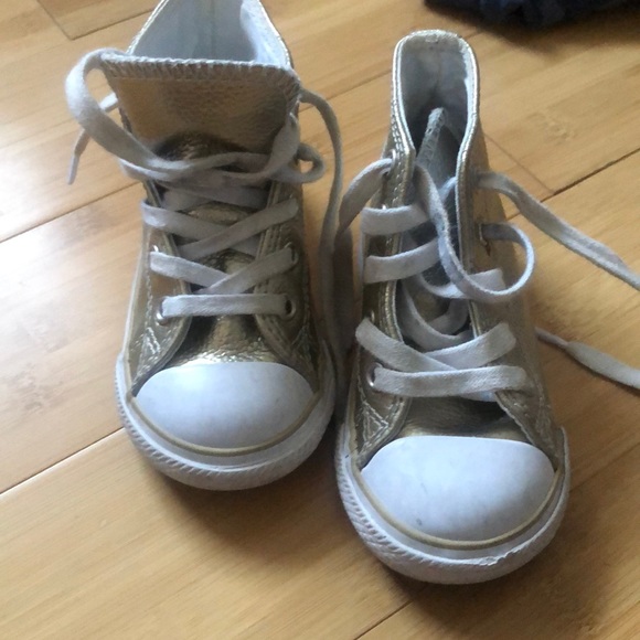 Gold high top converse - Picture 3 of 4